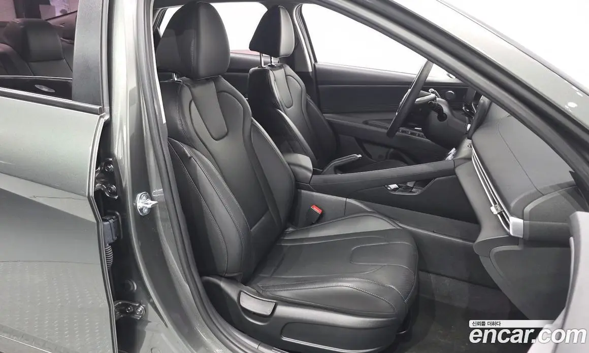 Hyundai Avante 2025 1.6 автомат (гидро), фото 16
