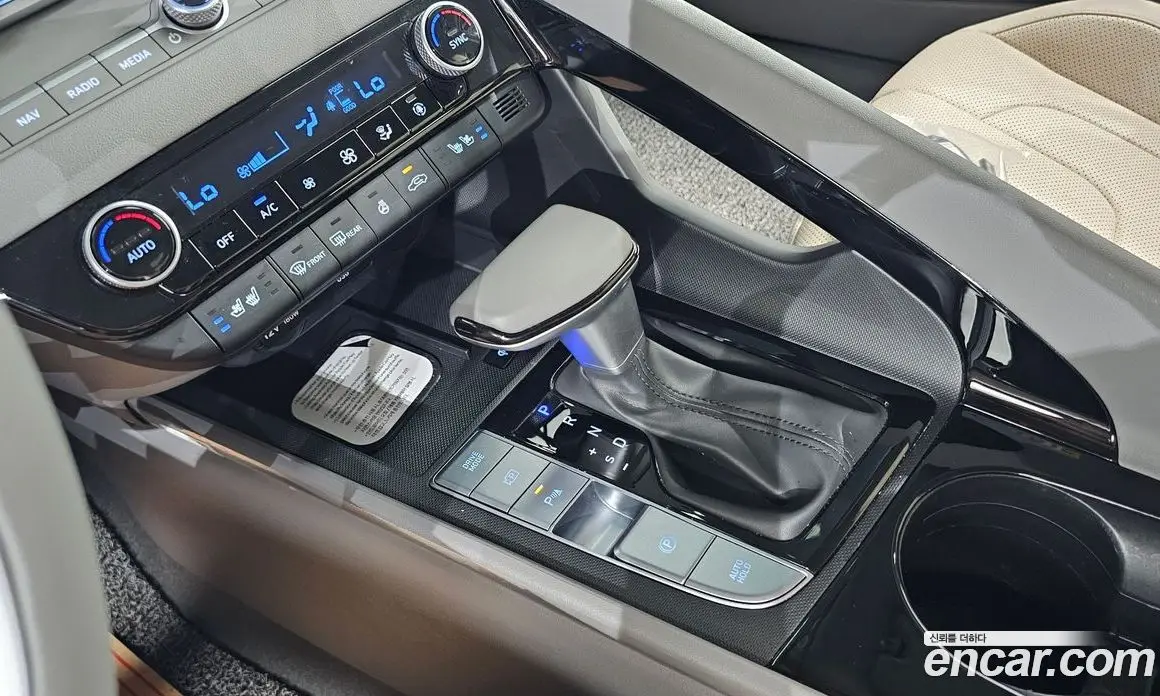 Hyundai Avante 2025 1.6 автомат (гидро), фото 12