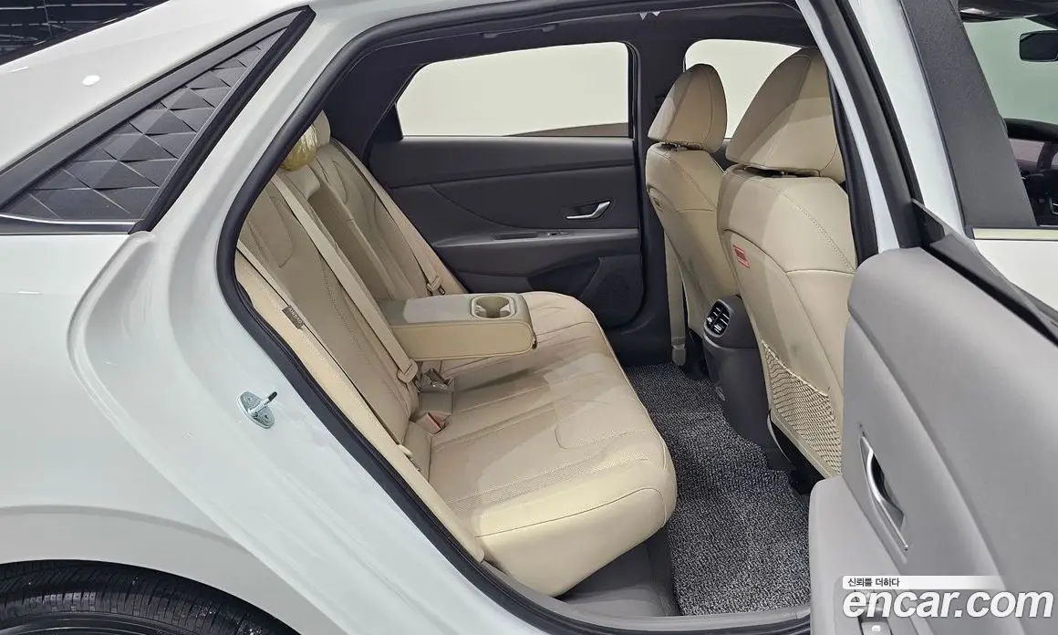 Hyundai Avante 2025 1.6 автомат (гидро), фото 18