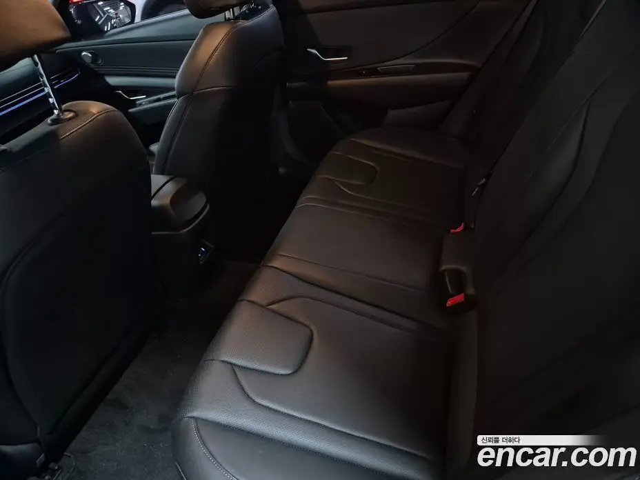 Hyundai Avante 2025 1.6 автомат (гидро), фото 13