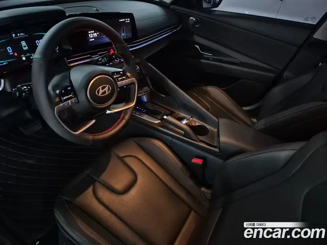 Hyundai Avante 2025 1.6 автомат (гидро), миниатюра 7
