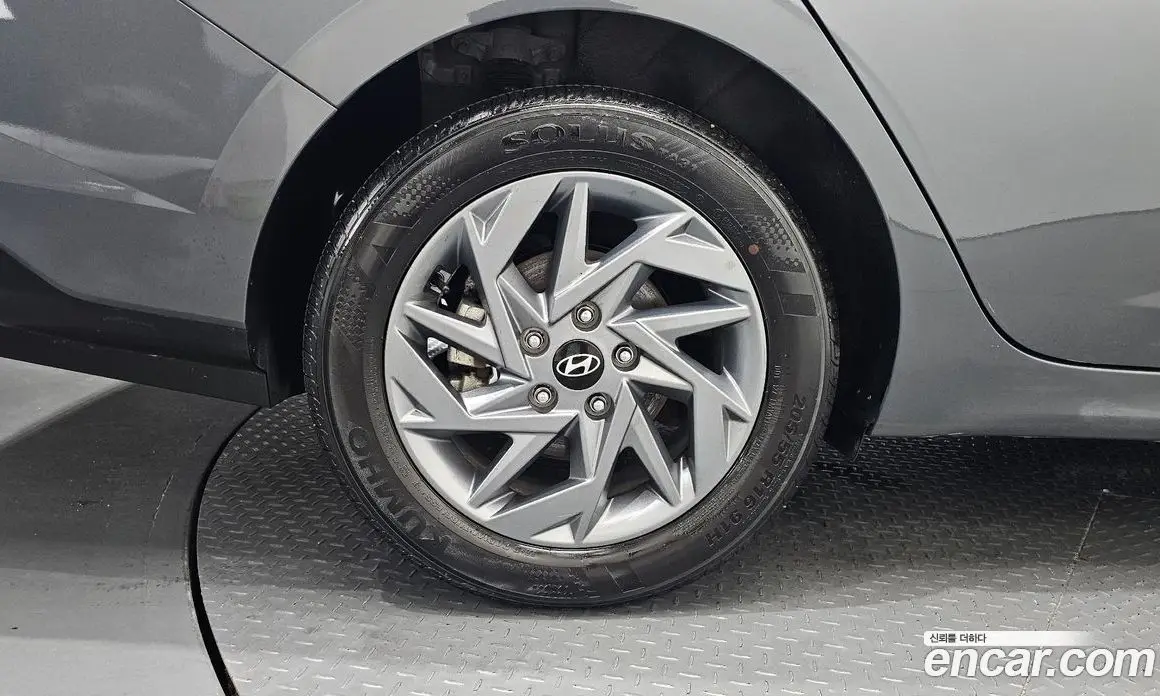 Hyundai Avante 2025 1.6 автомат (гидро), фото 5