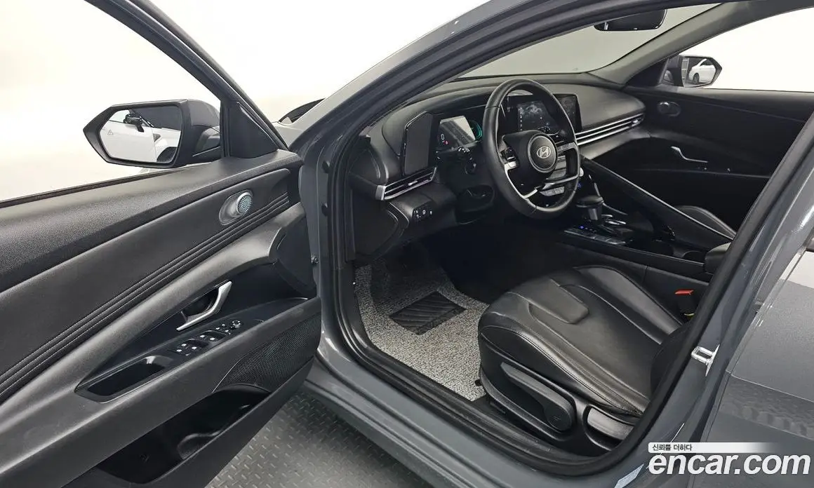 Hyundai Avante 2025 1.6 автомат (гидро), фото 10