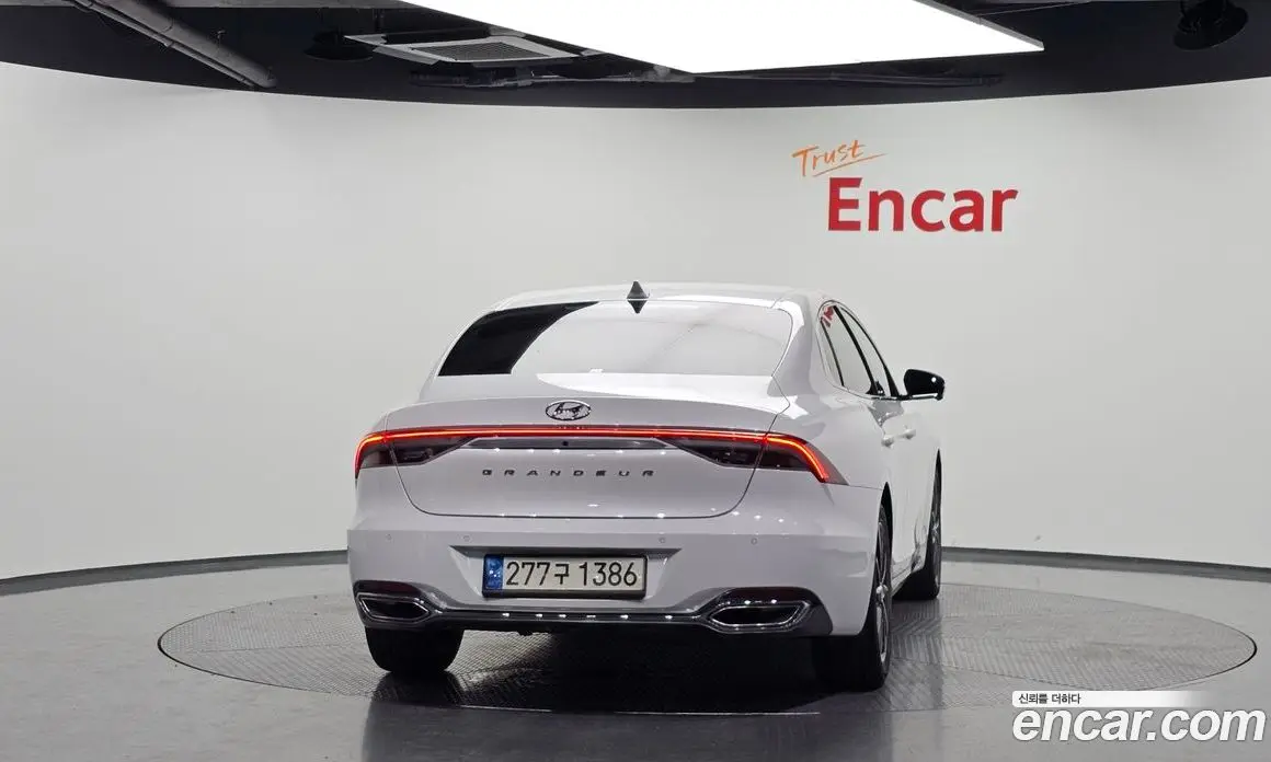 Hyundai Grandeur 2021 2.5 автомат (гидро), фото 4