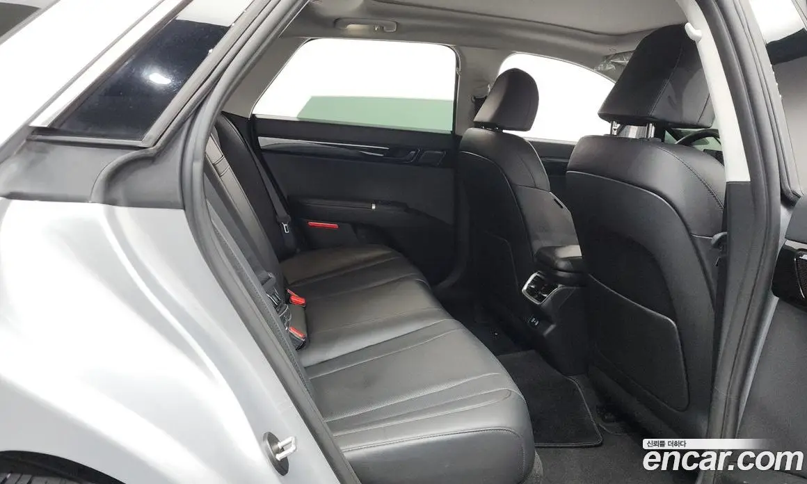 Hyundai Grandeur 2023 2.5 автомат (гидро), фото 12