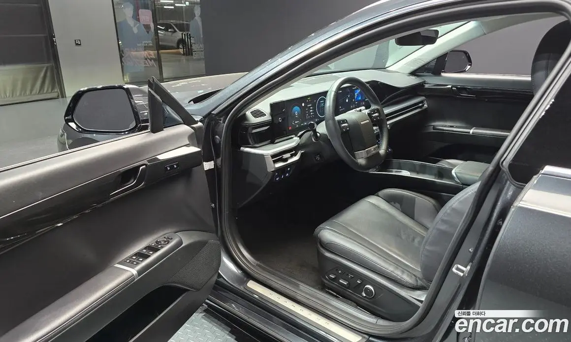 Hyundai Grandeur 2023 1.6 автомат (гидро), фото 10