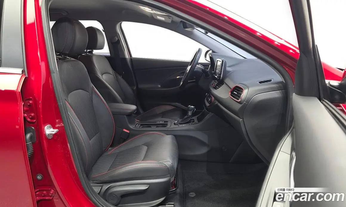 Hyundai i30 2018 1.4 автомат (гидро), фото 16