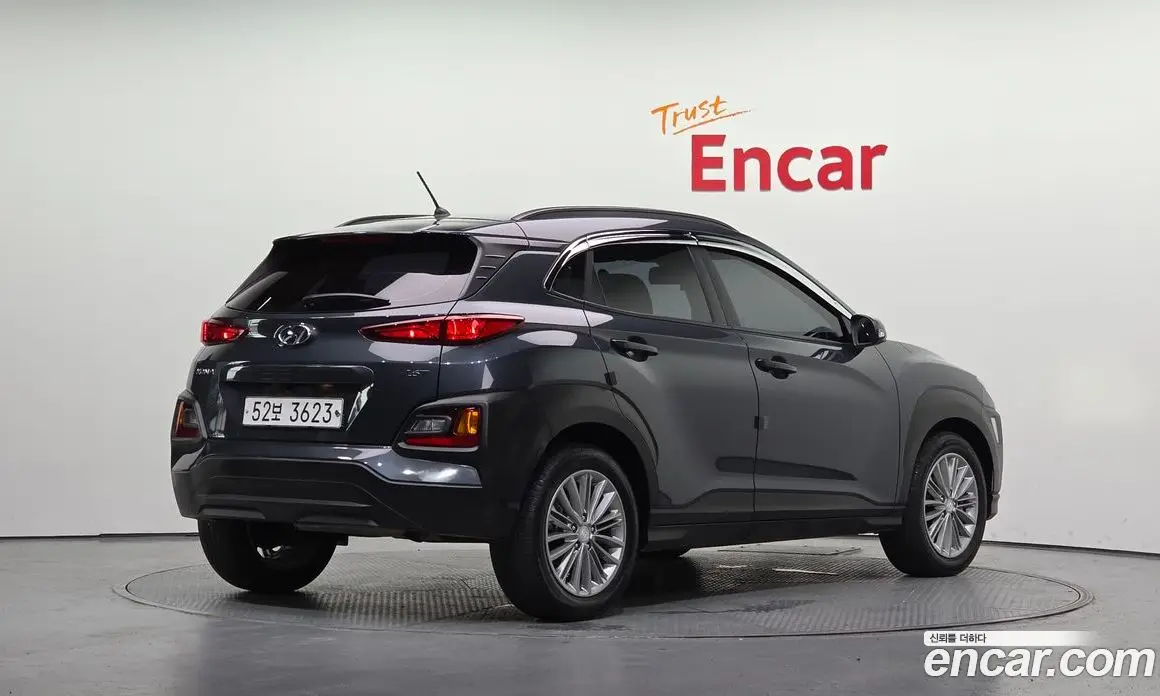Hyundai Kona 2018 1.6 автомат (гидро), фото 2