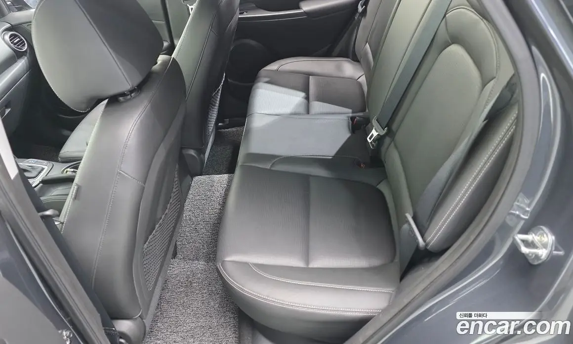 Hyundai Kona 2018 1.6 автомат (гидро), фото 18