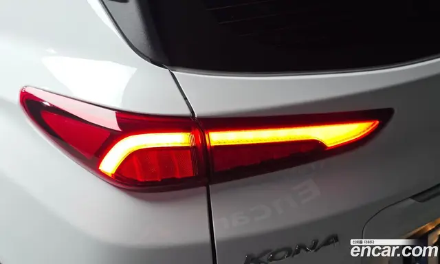 Hyundai Kona 2022 2.0 автомат (гидро), миниатюра 9