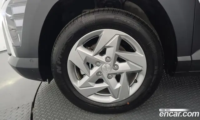 Hyundai Kona 2025 1.6 автомат (гидро), миниатюра 5