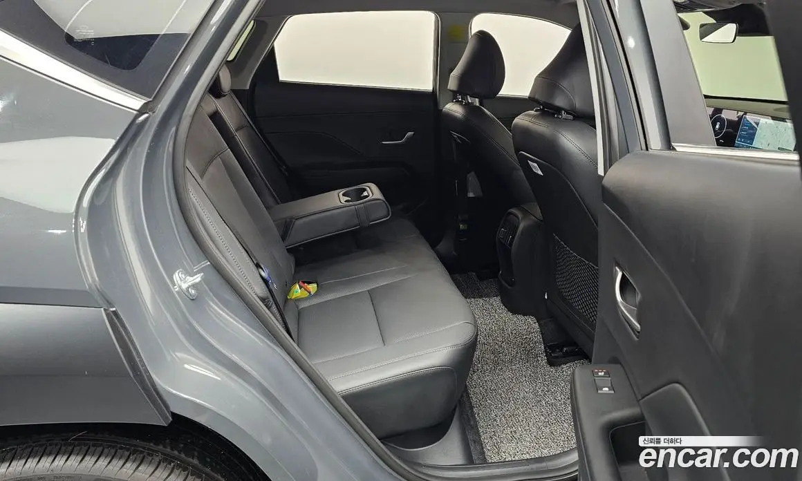 Hyundai Kona 2025 1.6 автомат (гидро), фото 17