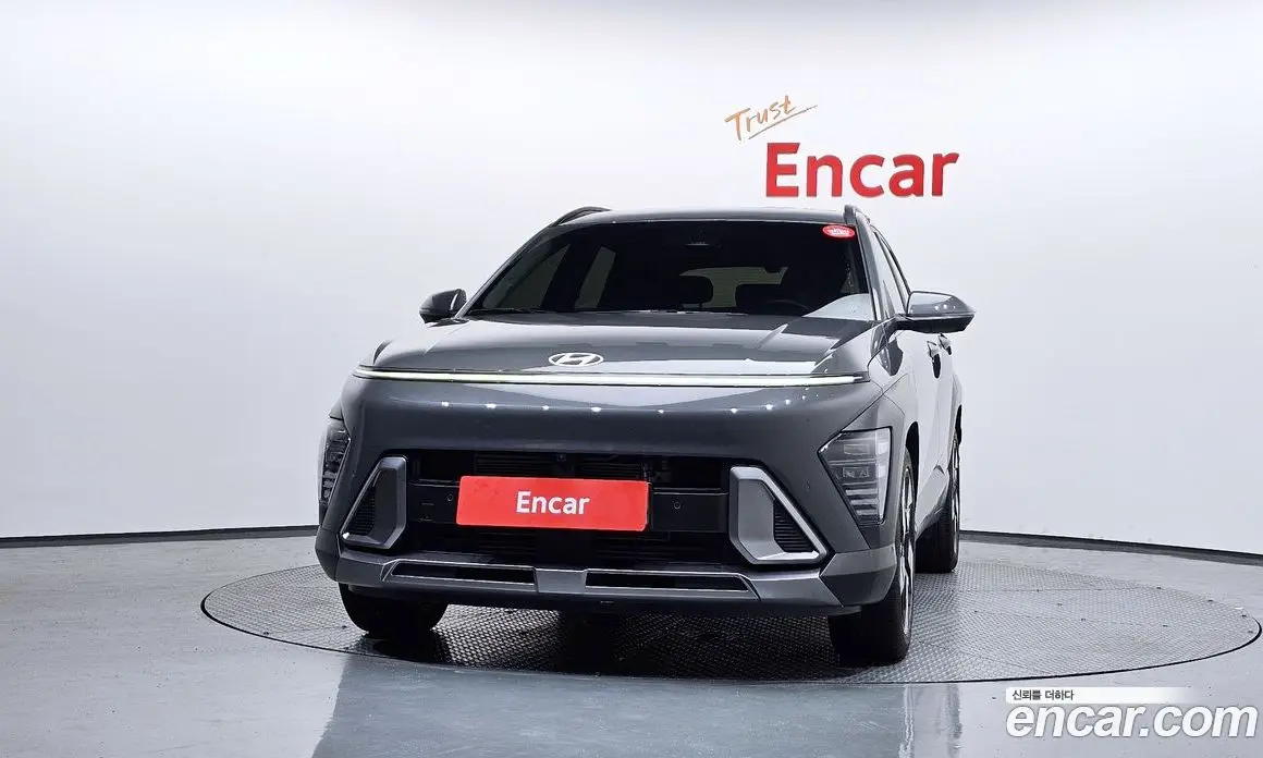 Hyundai Kona 2025 1.6 автомат (гидро), фото 3