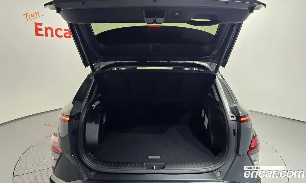 Hyundai Kona 2025 1.6 автомат (гидро), фото 23