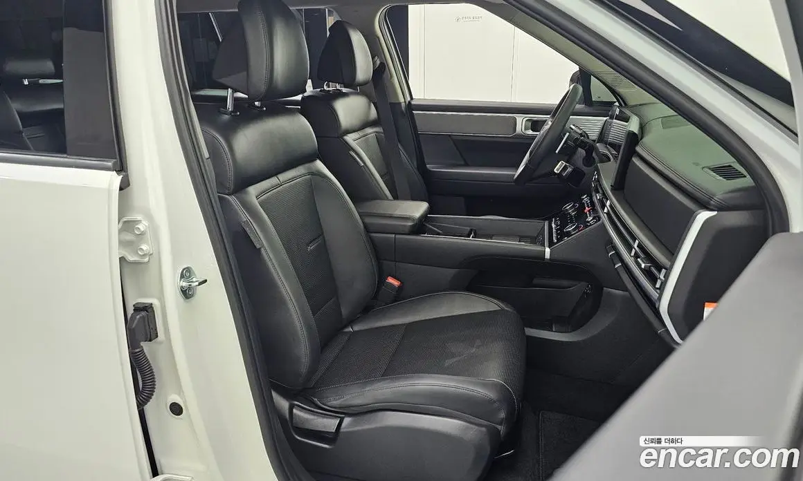 Hyundai Santa Fe 2024 1.6 автомат (гидро), фото 16