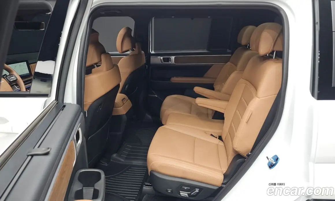 Hyundai Santa Fe 2024 1.6 автомат (гидро), фото 17