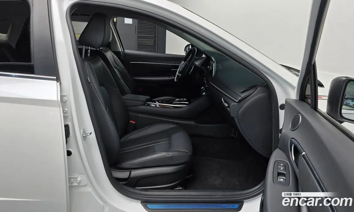 Hyundai Sonata 2021 2.0 автомат (гидро), фото 16