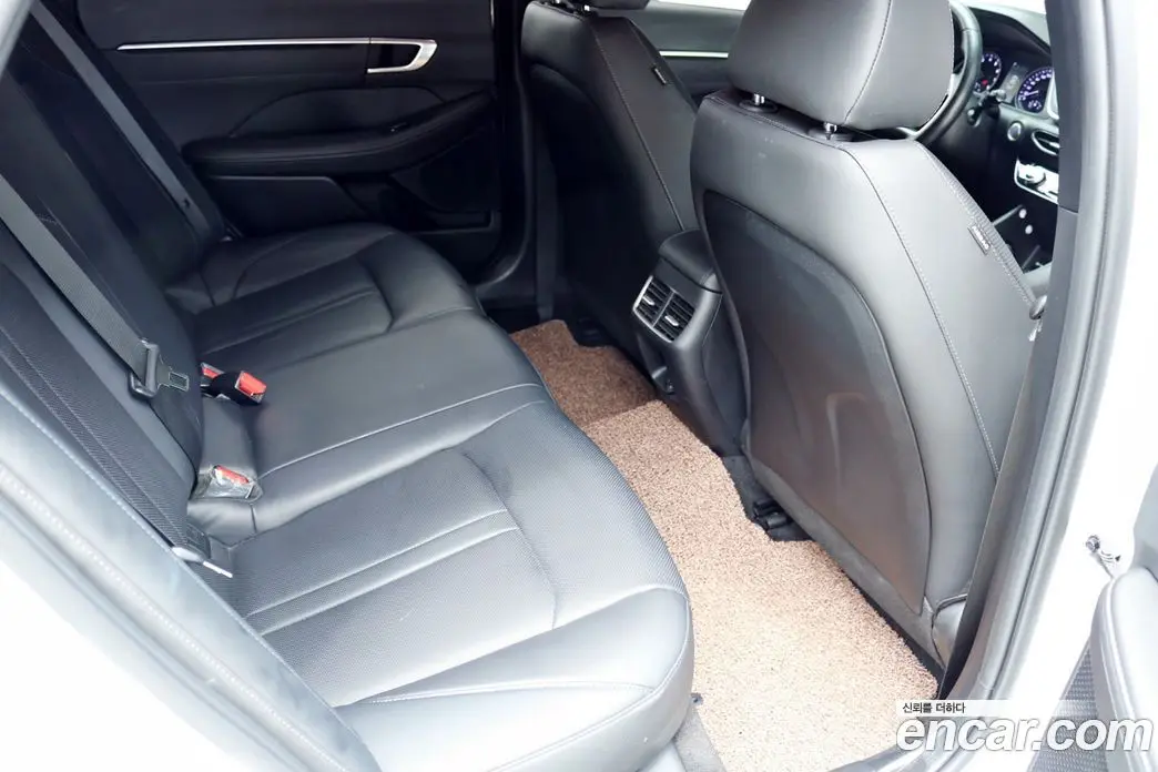 Hyundai Sonata 2022 2.0 автомат (гидро), фото 18