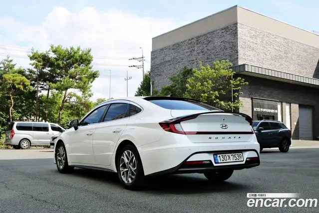 Hyundai Sonata 2022 2.0 автомат (гидро), миниатюра 4