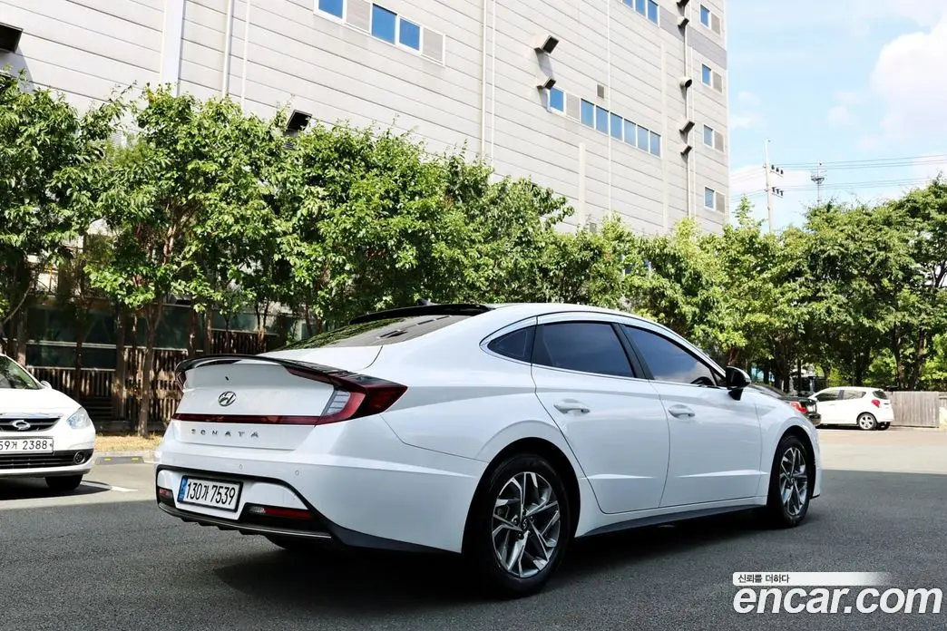Hyundai Sonata 2022 2.0 автомат (гидро), фото 6
