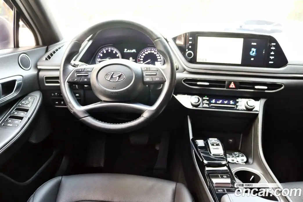 Hyundai Sonata 2022 2.0 автомат (гидро), фото 10
