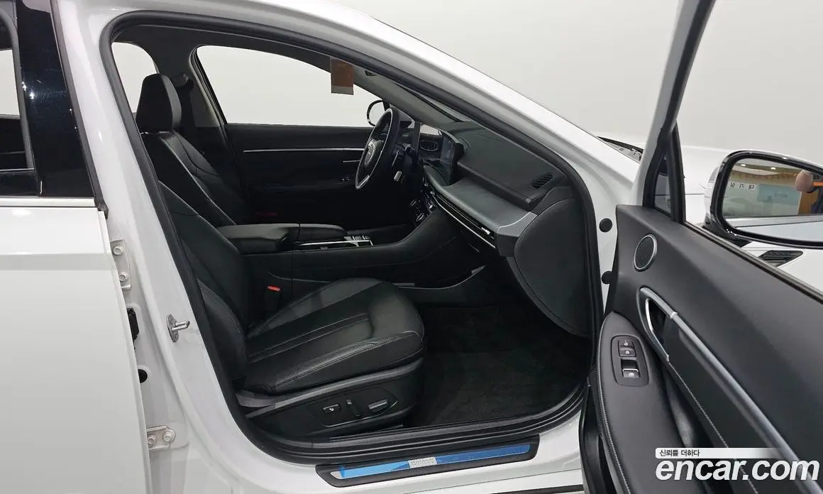 Hyundai Sonata 2024 2.0 автомат (гидро), фото 24