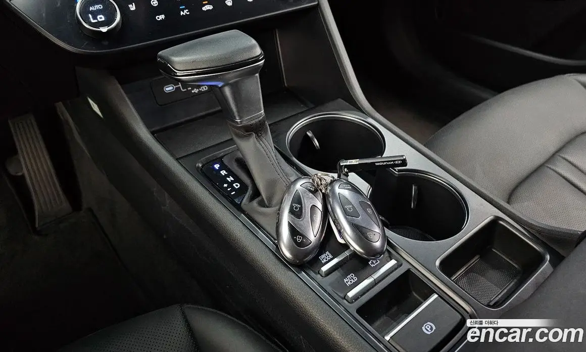 Hyundai Sonata 2025 2.0 автомат (гидро), фото 12
