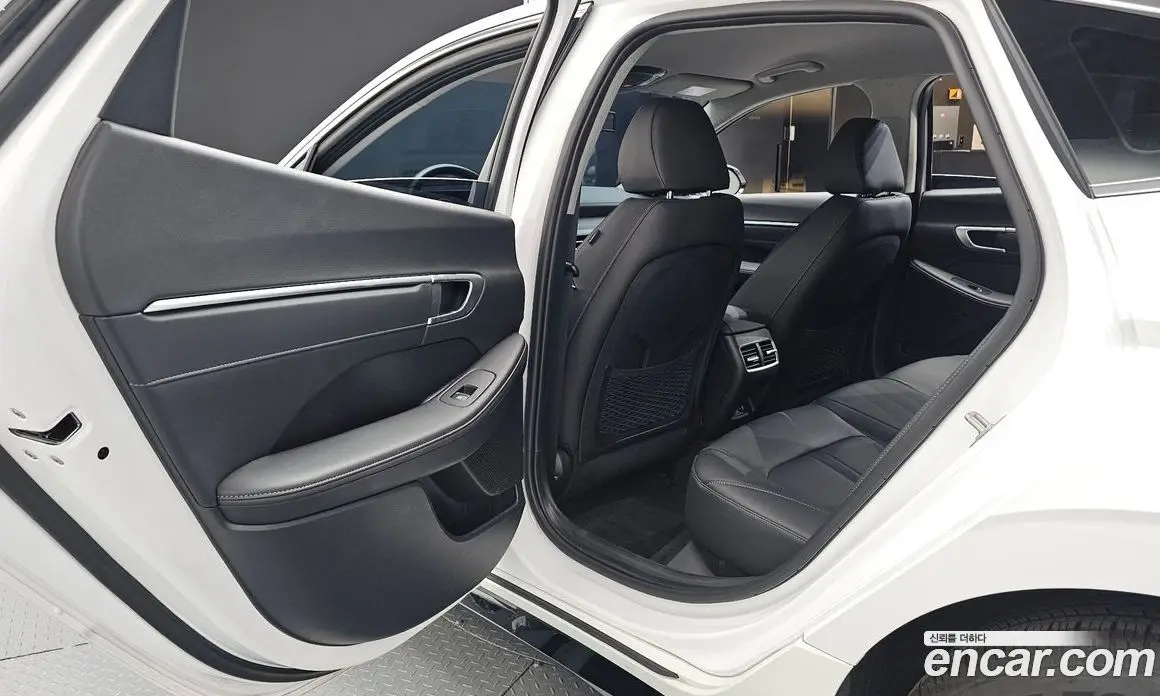 Hyundai Sonata 2025 2.0 автомат (гидро), фото 18