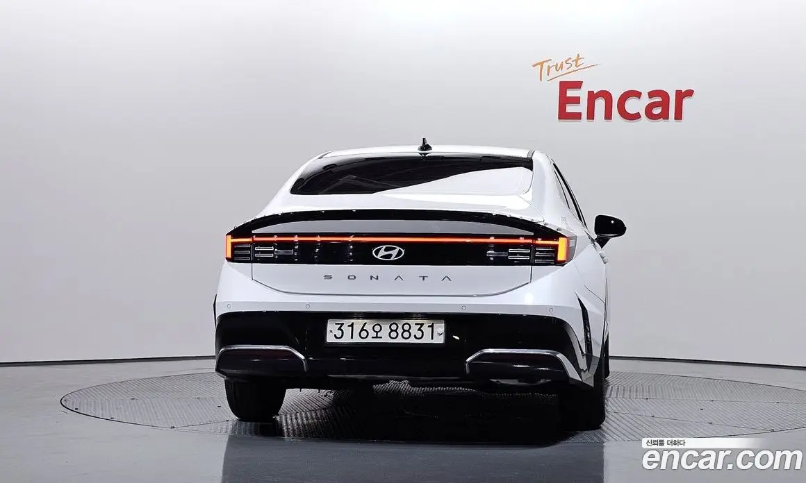 Hyundai Sonata 2025 2.0 автомат (гидро), фото 4