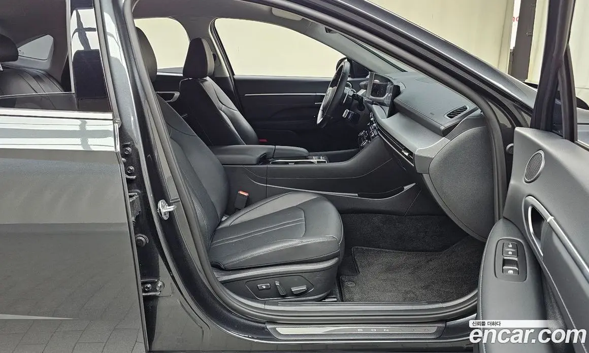 Hyundai Sonata 2025 2.0 автомат (гидро), фото 15