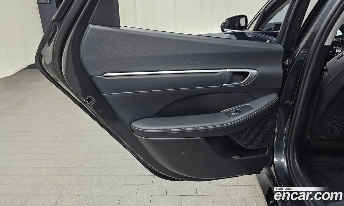 Hyundai Sonata 2025 2.0 автомат (гидро), фото 14