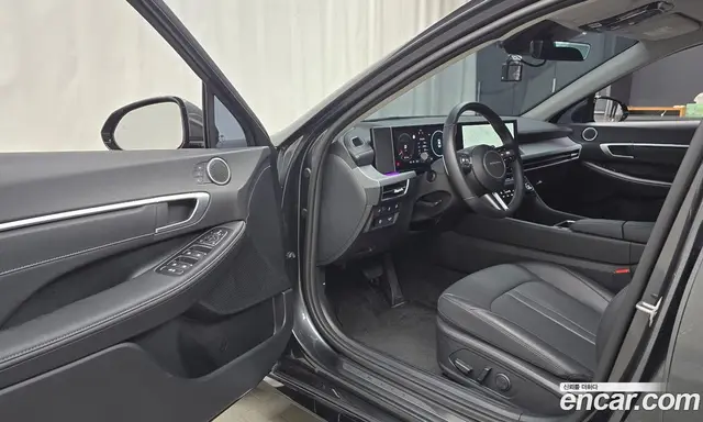 Hyundai Sonata 2025 2.0 автомат (гидро), миниатюра 12