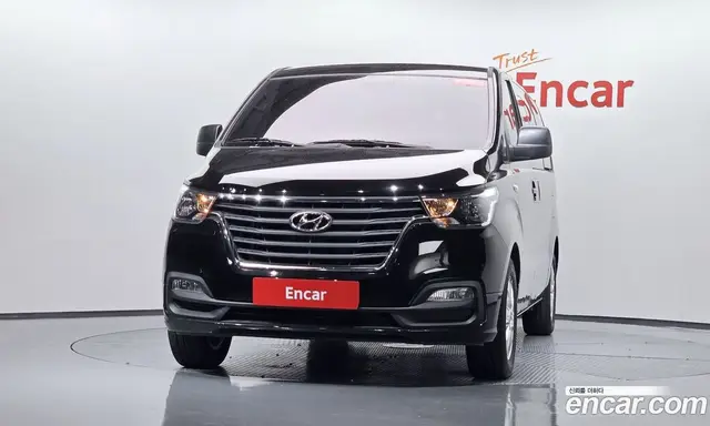 Hyundai Starex 2020 2.5 автомат (гидро), миниатюра 2