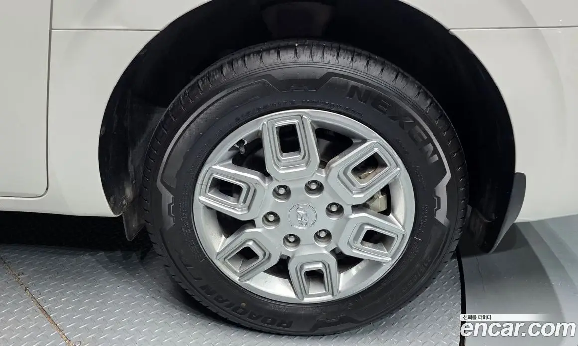 Hyundai Staria 2021 2.2 автомат (гидро), фото 7