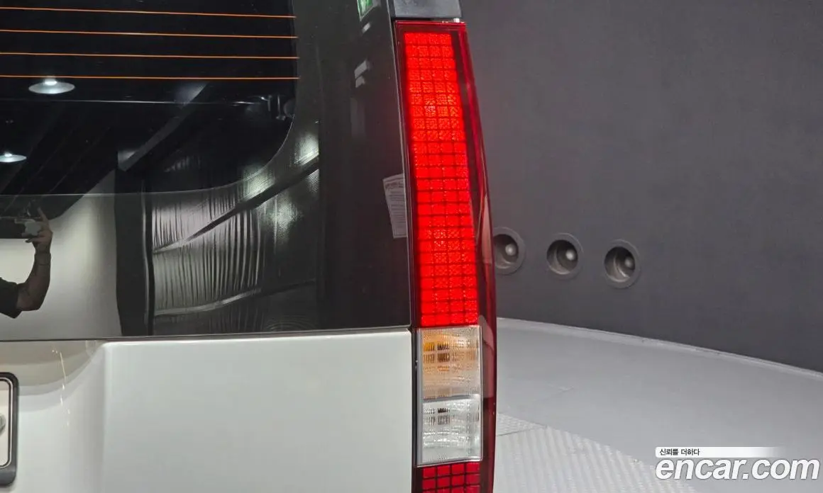 Hyundai Staria 2021 2.2 автомат (гидро), фото 9