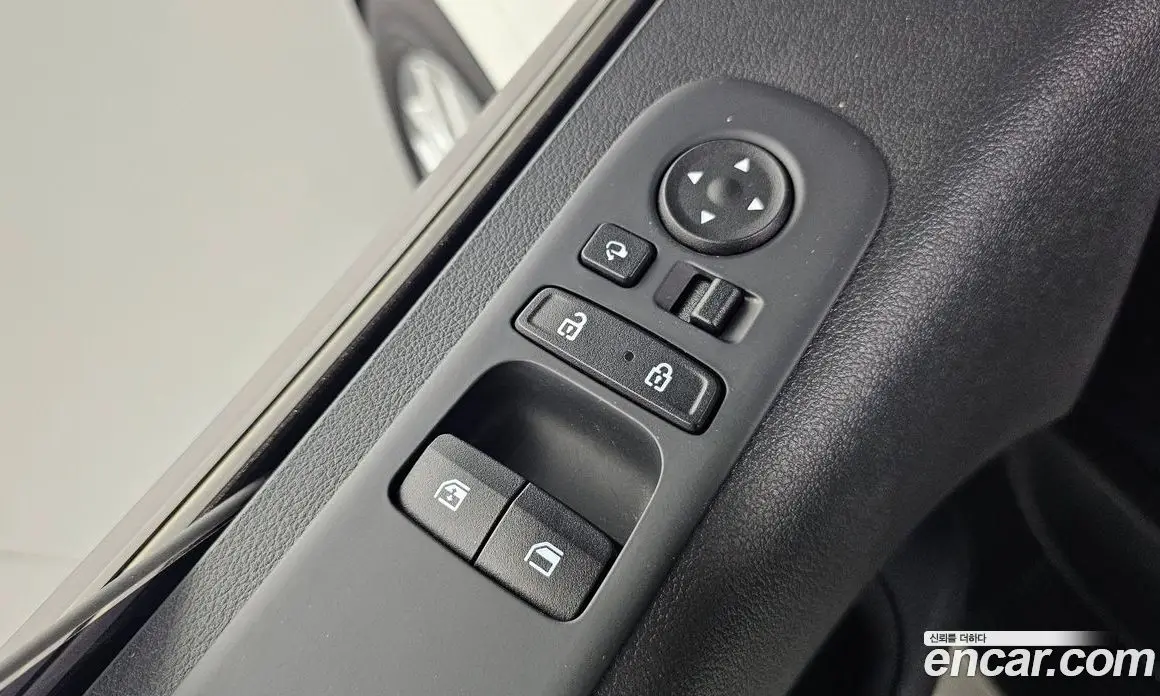 Hyundai Staria 2022 2.2 автомат (гидро), фото 28