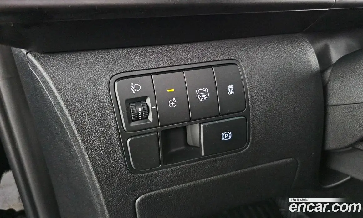 Hyundai Staria 2024 1.6 автомат (гидро), фото 16