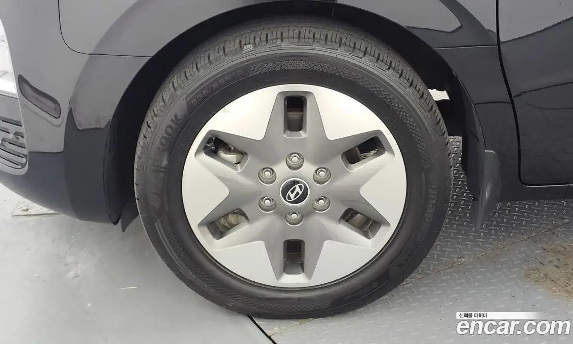 Hyundai Staria 2024 1.6 автомат (гидро), фото 5