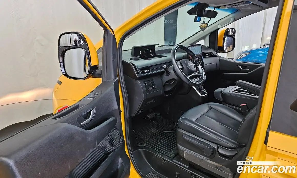 Hyundai Staria 2024 3.5 автомат (гидро), фото 10