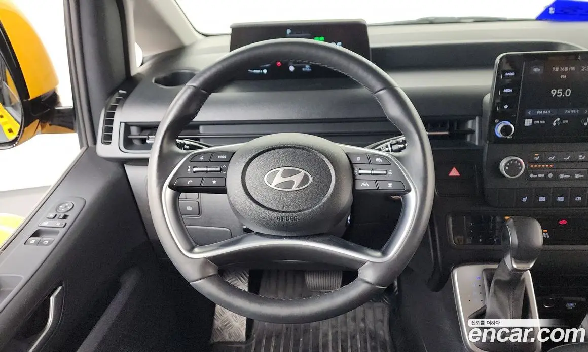 Hyundai Staria 2025 3.5 автомат (гидро), фото 21
