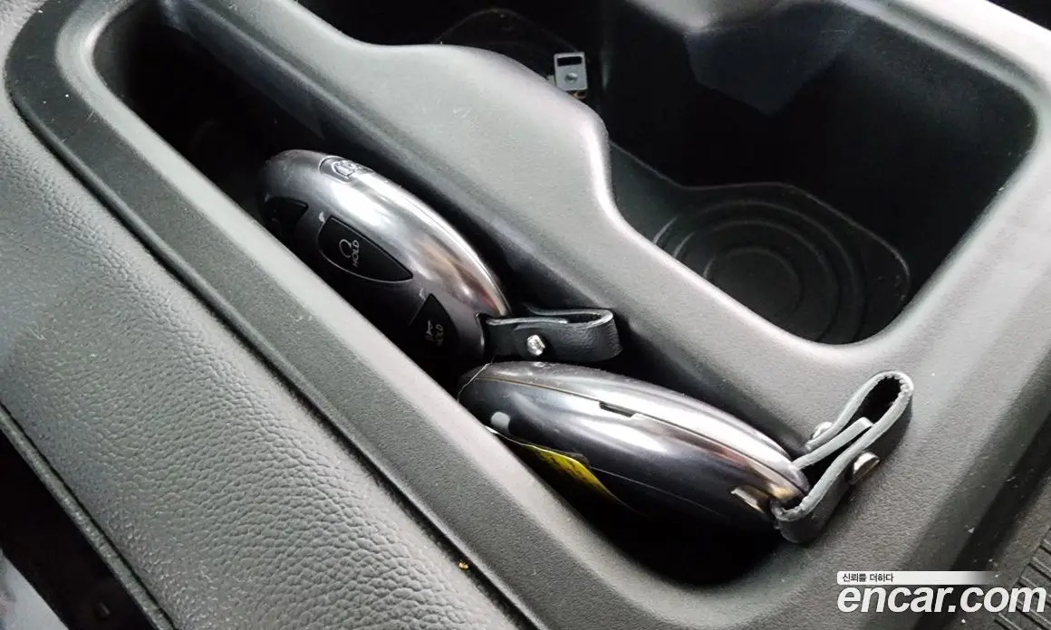 Hyundai Staria 2025 3.5 автомат (гидро), фото 23