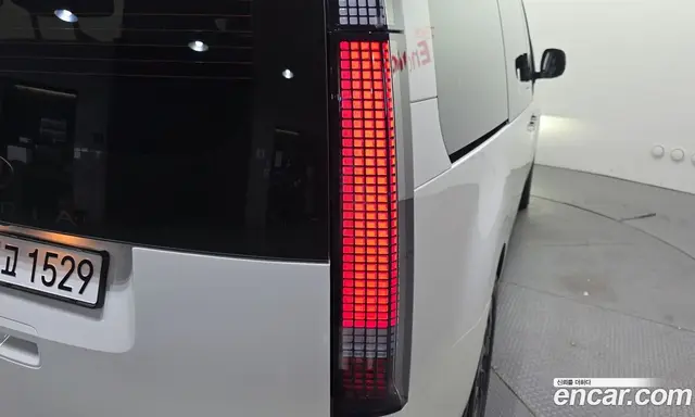 Hyundai Staria 2025 1.6 автомат (гидро), миниатюра 9