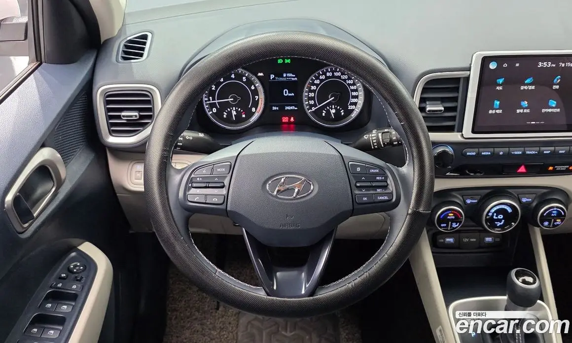 Hyundai Venue 2021 1.6 автомат (гидро), фото 18
