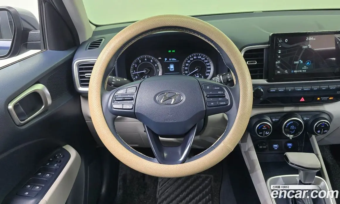Hyundai Venue 2021 1.6 автомат (гидро), фото 13