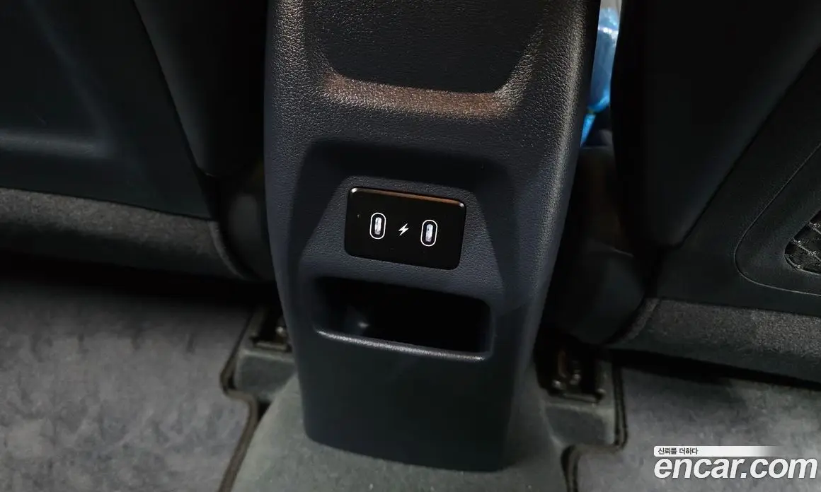 Hyundai Venue 2025 1.6 автомат (гидро), фото 19