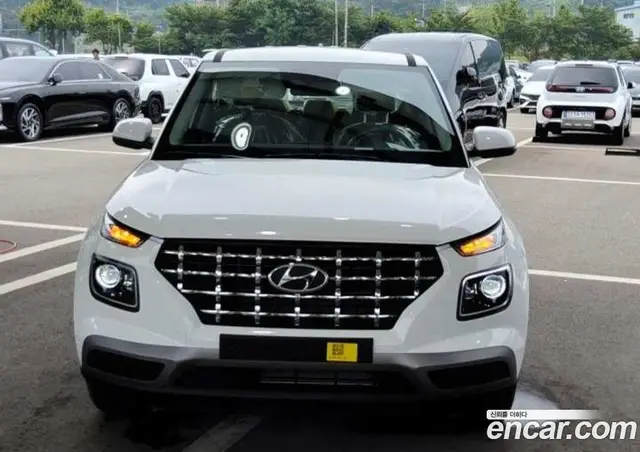 Hyundai Venue 2026 1.6 автомат (гидро), миниатюра 2