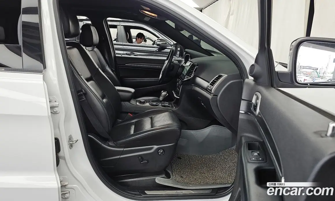 Jeep Cherokee 2020 3.6 автомат (гидро), фото 17