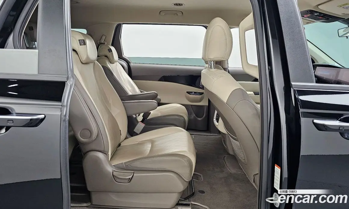Kia Carnival 2023 3.5 автомат (гидро), фото 18