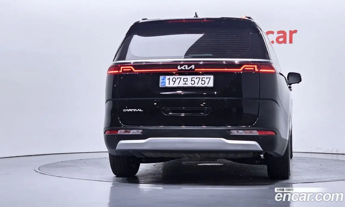 Kia Carnival 2023 3.5 автомат (гидро), фото 4