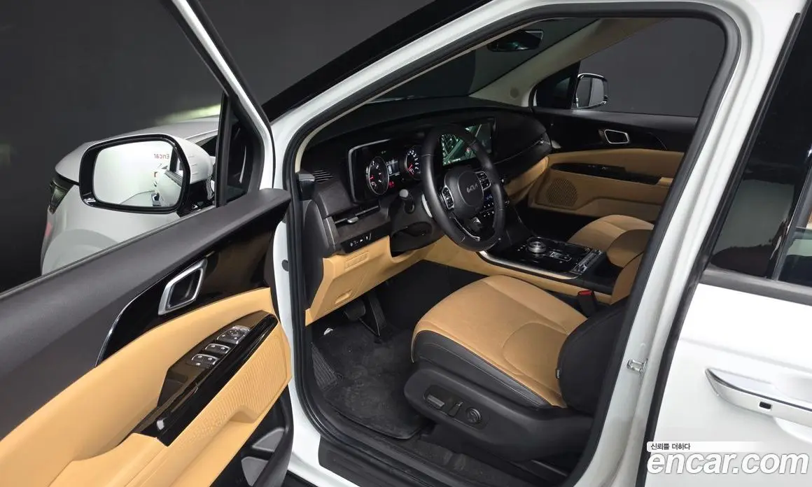 Kia Carnival 2023 3.5 автомат (гидро), фото 13